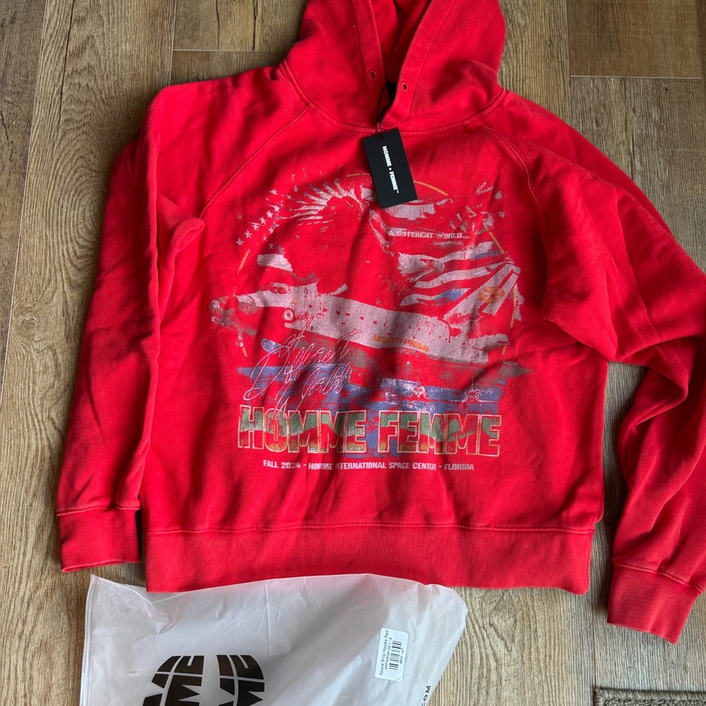 NWT men’s S homme femme hoodie
